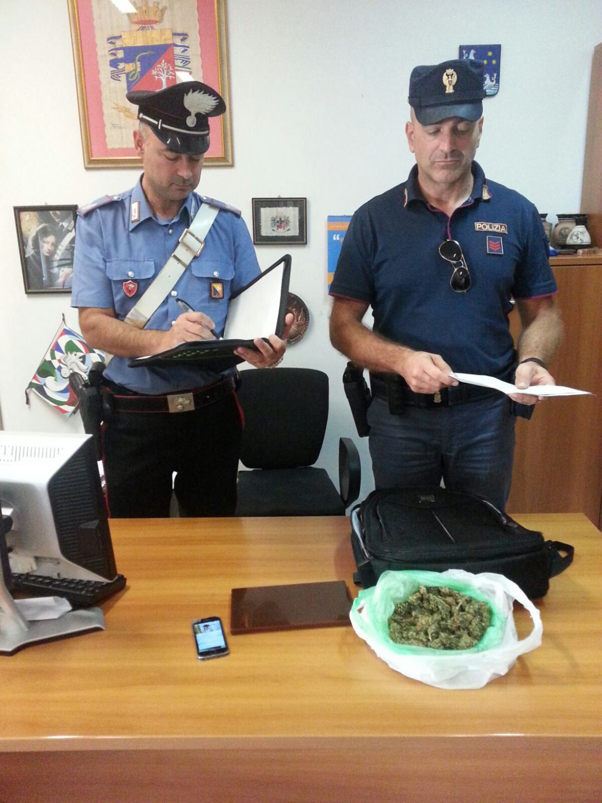 SIRACUSA.  CARABINIERI ARRESTANO 4 GIOVANISSIMI RAGAZZI CON 140 GRAMMI DI MARIJUANA DESTINATI ALLA MOVIDA DI ORTIGIA.   