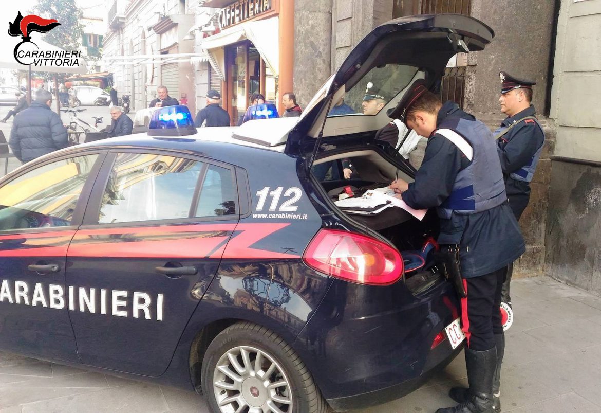 VITTORIA – CONTROLLO DEL TERRITORIO: CARABINIERI ARRESTANO TRE PREGIUDICATI.
