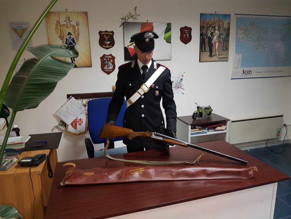 AVOLA (SR).           FERITO UN UOMO CON UN COLPO DI FUCILE: LE INDAGINI DEI CARABINIERI HANNO STRETTO IL CERCHIO SU ALCUNE PERSONE.