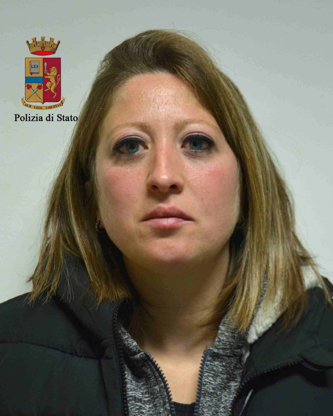 VITTORIA – La Polizia di Stato arresta coppia di estorsori.  Minacciano di morte il titolare dell’azienda agricola dove la lavorava la donna inventando delle richieste di favori sessuali.