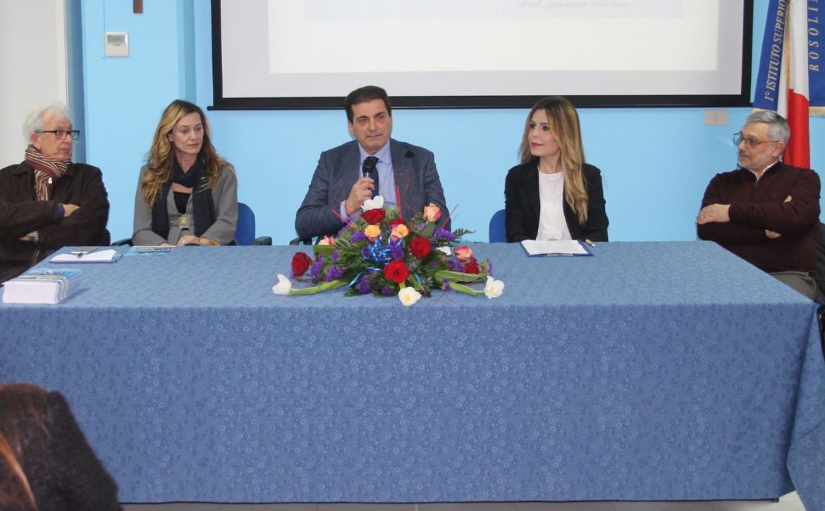 L’ISTITUTO ARCHIMEDE DI ROSOLINI SPICCA IL VOLO:   PRESENTATO L’INDIRIZZO AERONAUTICO 