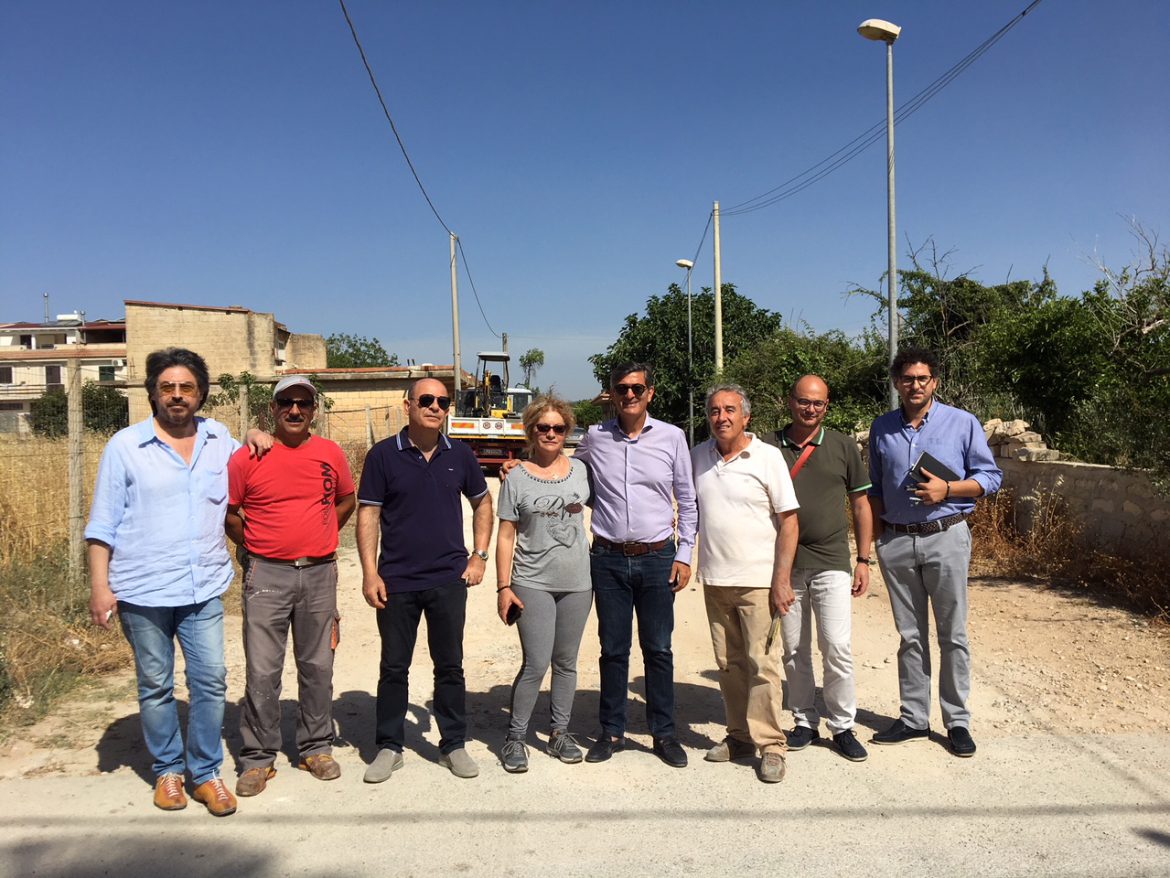 Opere di urbanizzazione primaria prima traversa di via Soldato Rosario Pitino: appaltati i lavori