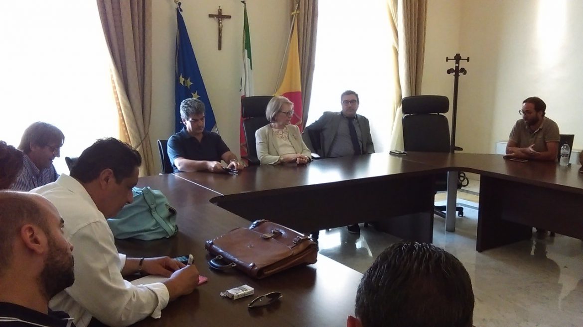 Siracusa Risorse, tra pochi giorni stipendi fino ad aprile, ma anche un tavolo tecnico per individuare le linee guida del contratto