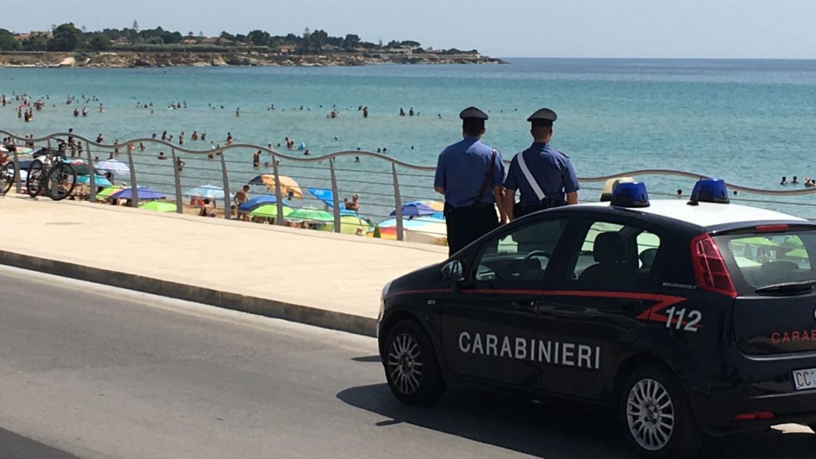 PROVINCIA DI SIRACUSA:     ABUSIVISMO COMMERCIALE ED OCCUPAZIONE DI SUOLO PUBBLICO. I CARABINIERI IMPEGNATI NELL’AREA SUD DELLA PROVINCIA DI SIRACUSA.