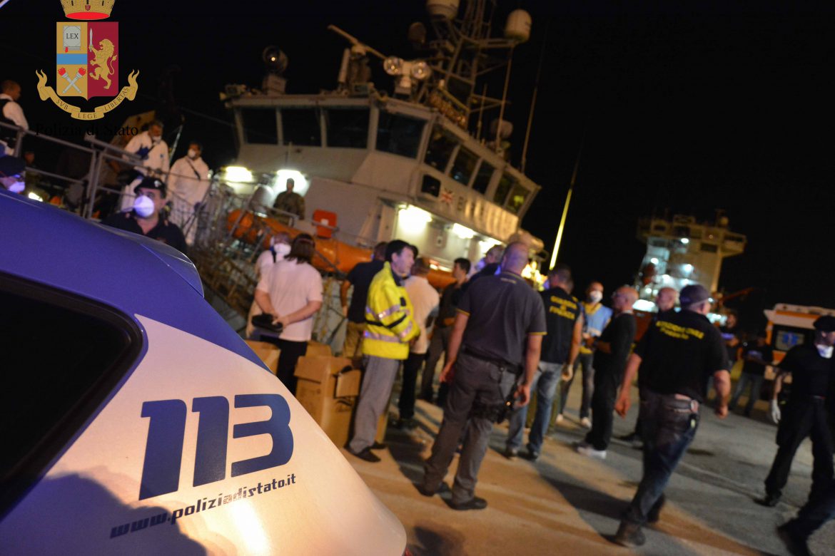 POZZALLO – SBARCATI NELLA MATTINA DI OGGI 46 MIGRANTI.