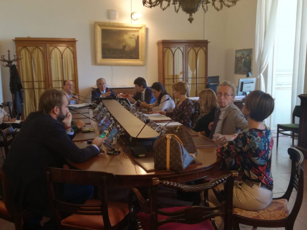 Commissione Attività produttive ARS, Fondo Rotazione C.R.I.A.S, Ragusa (FI): “Nominato il Commissario ad acta. Potrà partire la procedura di pagamento per le imprese siciliane aventi diritto”