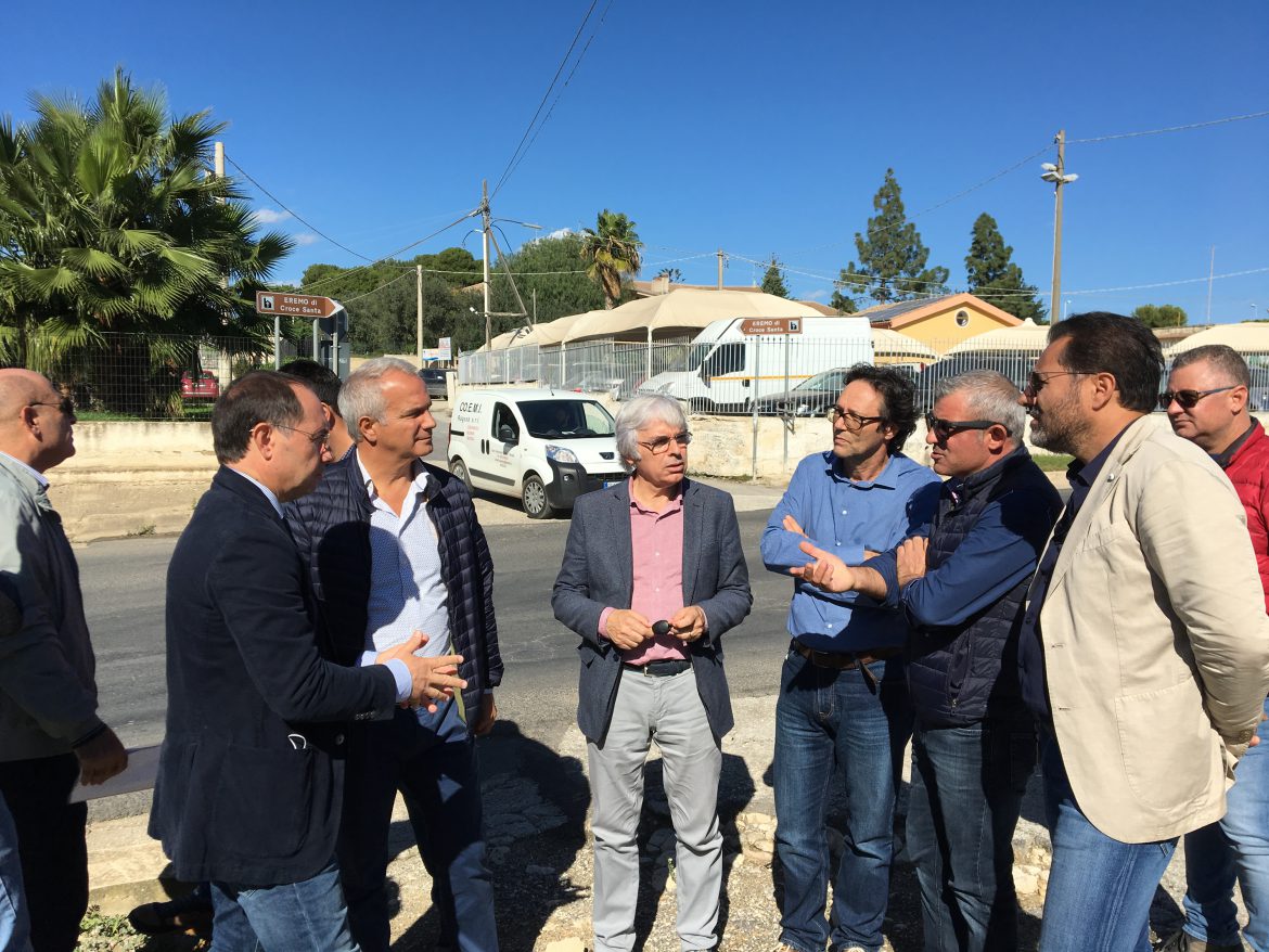 ROSOLINI – Consegnati ufficialmente i lavori per la rotatoria in c.da Masicugno – incrocio SS 115  Rosolini – Noto (c.da Cipolla)