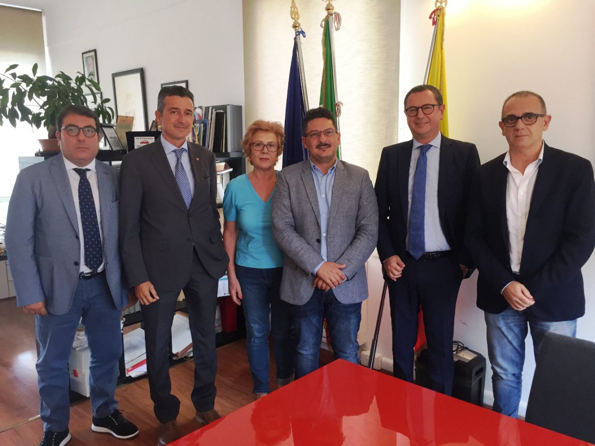 PACHINO – Crisi da indebitamento, lo sportello comunale di sostegno ai cittadini sarà gestito dall’ordine dei Commercialisti di Siracusa