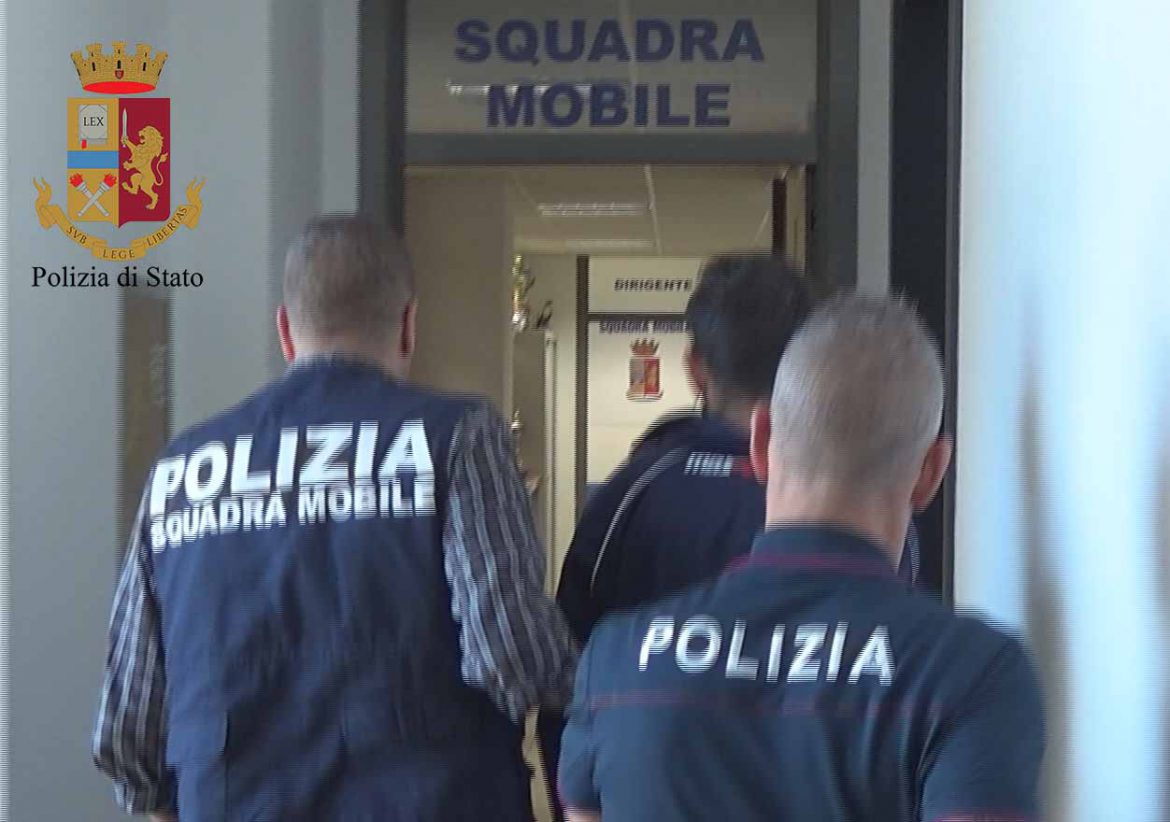 La Polizia di Stato porta in carcere il vittoriese che aveva compiuto atti sessuali con minorenne di appena 12 anni.