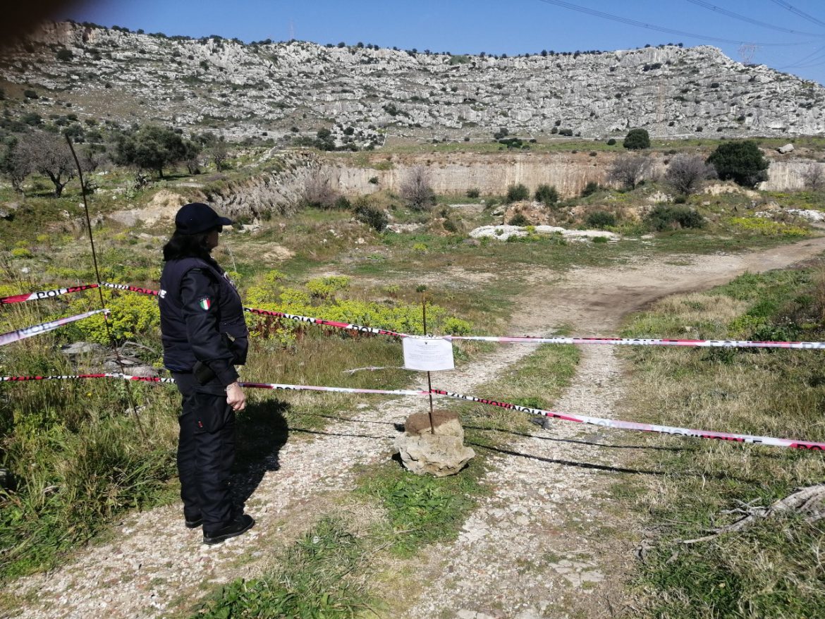 SIRACUSA – Sequestro di una discarica abusiva di rifiuti speciali pericolosi e non pericolosi