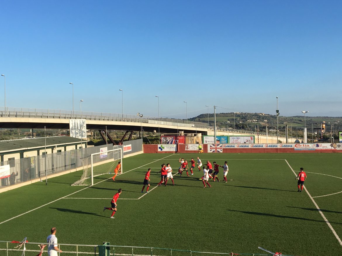 Campionato di eccellenza –Girone B: Città di Rosolini – Milazzo 1937   1- 1.Sul pari tra Rosolini e Milazzo pesa l’errore arbitrale  che fa gridare allo scandalo