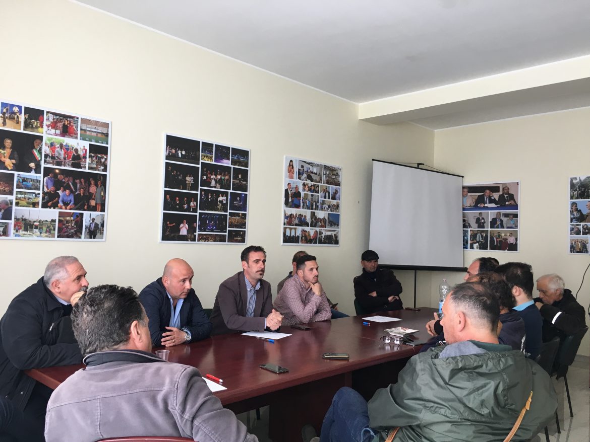 Il Consorzio di Tutela del Pomodoro di Pachino Igp, il Comune di Portopalo di Capo Passero e il comitato Anticrisiallo stesso tavolo per far fronte all’emergenza maltempo che ha messo in ginocchio il settore ortofrutticolo.