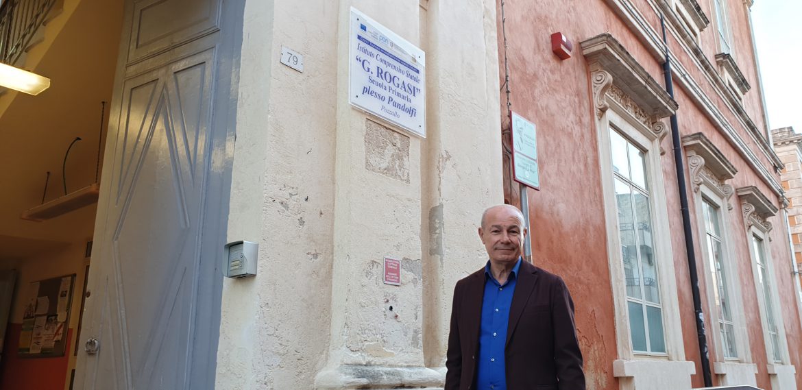 POZZALLO – RIPRISTINATA NEL PIÙ BREVE TEMPO POSSIBILE  LA COPERTURA DEL TETTO DELL’ISTITUTO PANDOLFI