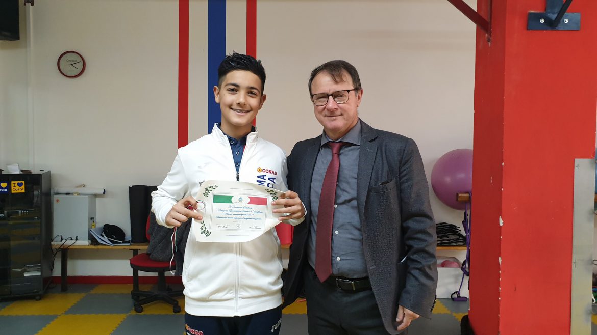 Riconoscimento agli atleti della Scherma Modica sezione di Pozzallo