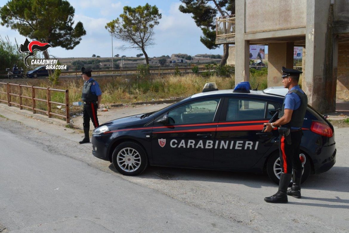 MELILLI  – CITTA’ GIARDINO: I CARABINIERI DANNO ESECUZIONE AD UN AGGRAVAMENTO DI MISURA CAUTELARE NEI CONFRONTI DI UN 34ENNE.