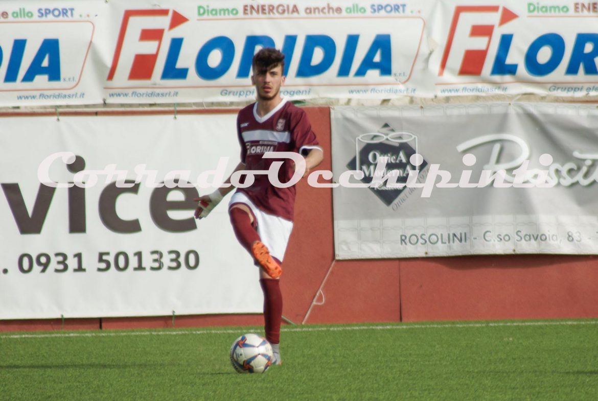 Rosolini-Calcio Eccellenza: Francesco Cavarra, centrocampista, torna in casacca granata