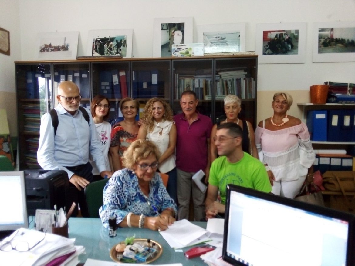 SIRACUSA – Libero Consorzio: Asacom, firmato il contratto di trasporto e assistenza agli studenti disabili