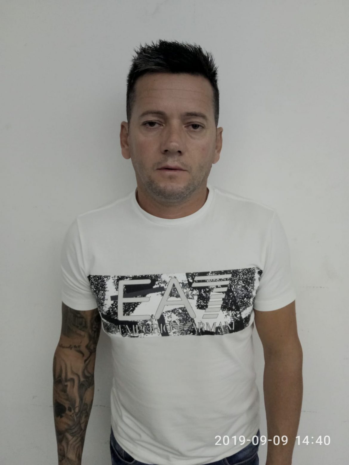 SIRACUSA – OLTRE 10 MILA EURO ED UNA PISTOLA MODIFICATA IDONEA ALLO SPARO ARRESTATO DAI CARABINIERI.