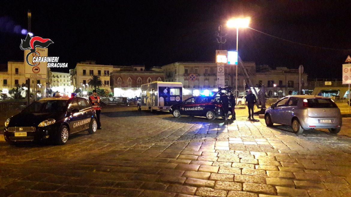 SIRACUSA – SERVIZIO COORDINATODA PARTE DEI CARABINIERI NELLE ZONE NEVRALGICHE DELLA CITTÀ. SVARIATE SANZIONI E DENUNCE.