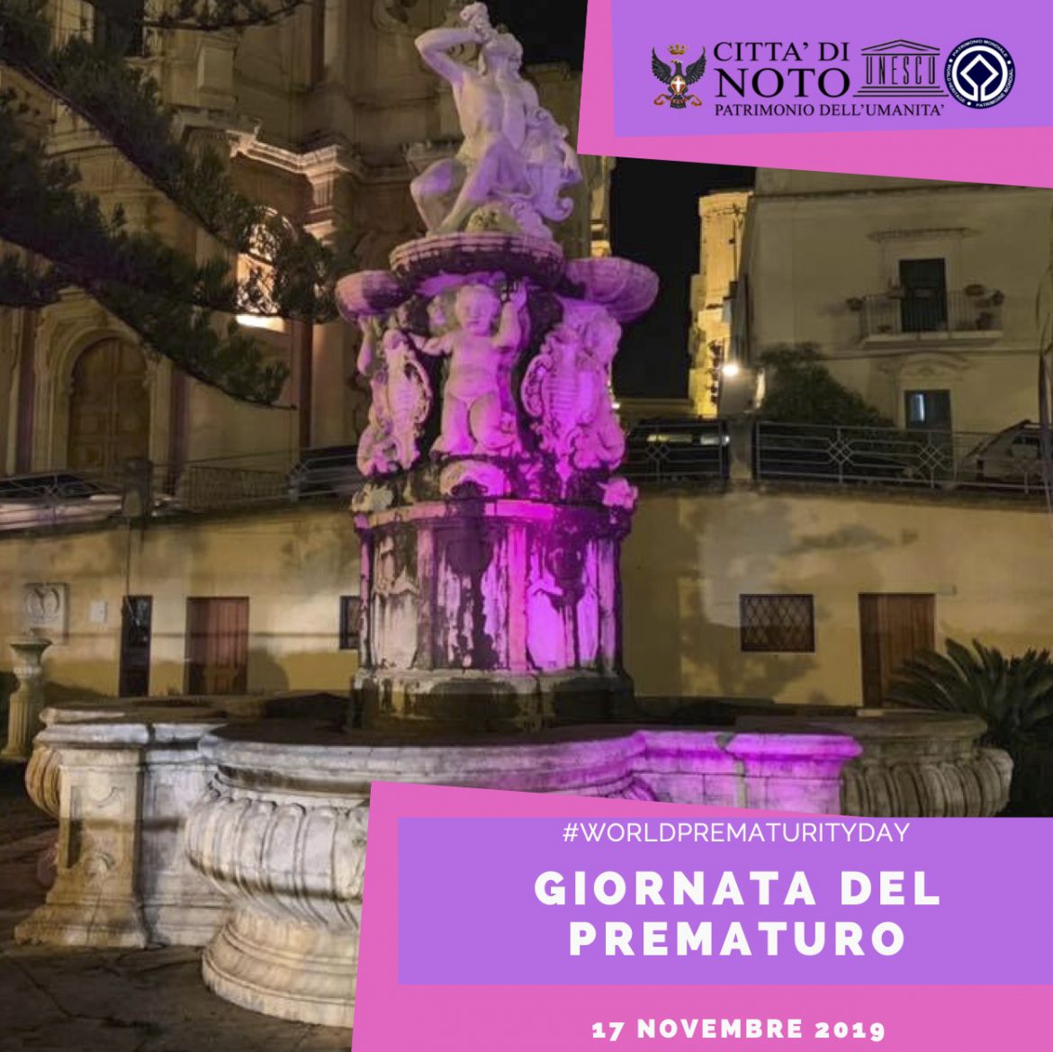 Giornata Mondiale del Prematuro, Noto partecipa illuminando di viola la Fontana di Ercole. Il sindaco Bonfanti: “Segno tangibile di un comune sentire”