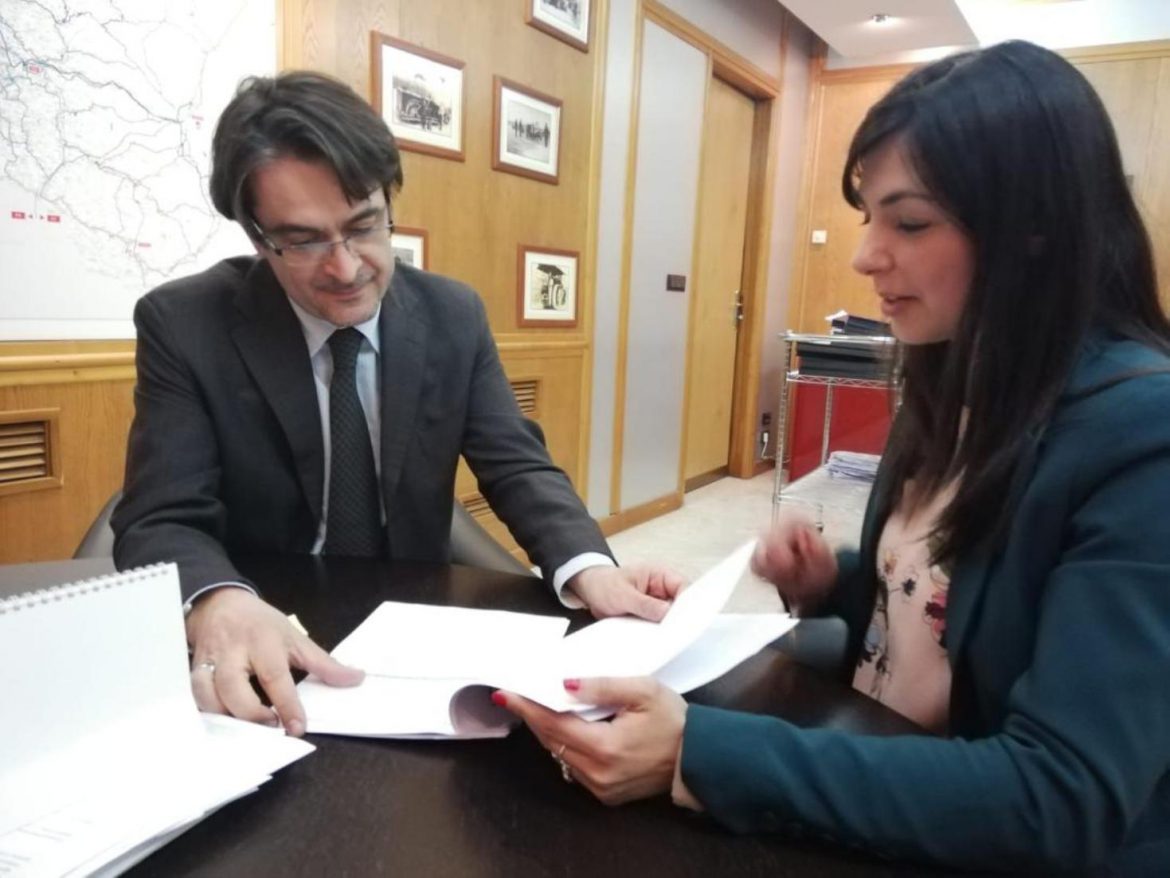 Consolidamento del ponte sul fiume Cassibile, a grandi passi verso l’avvio dei lavori Rossana Cannata, deputata regionale di FdI: “Opera inserita in accordo quadro. I lavori dureranno meno di un anno”