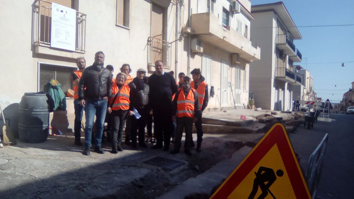 ISPICA – Chiusa la prima settimana di attività per i cantieri di lavoro finanziati dalla regione per un importo di 200.000 euro.