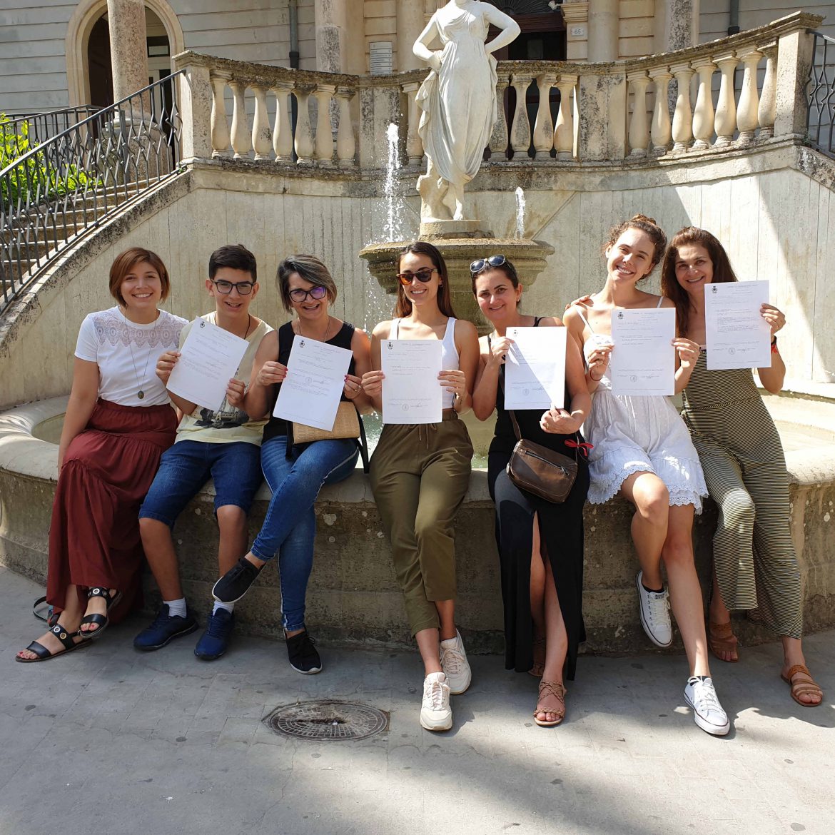 L’odissea dei brasiliani bloccati in provincia di Ragusa, vite sospese tra burocrazia e disagi