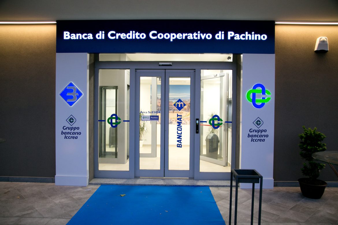 LA BANCA DI CREDITO COOPERATIVO DI PACHINO CHIUDE IL 2019 CON UN BILANCIO IN CRESCITA ED AVVIA L’APERTURA DI UNA NUOVA SEDE A MESSINA     L’assemblea si svolgerà tramite rappresentante designato per le misure anti-Covid. Previste 60 borse di studio per premiare il merito scolastico