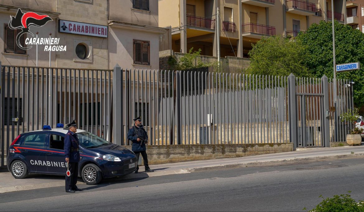 ISPICA – SI INTRODUCE IN UN BAR E RUBA 500 EURO, ARRESTATO DAI CARABINIERI UN GIOVANE SIRACUSANO