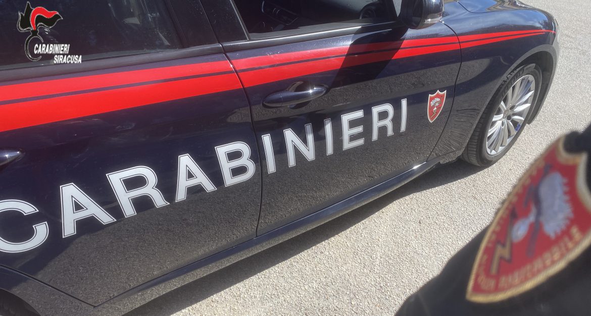 CARABINIERI SIRACUSA: ARRESTATO 22ENNE CHE NASCONDEVAHASHISH NEL FRIGORIFERO