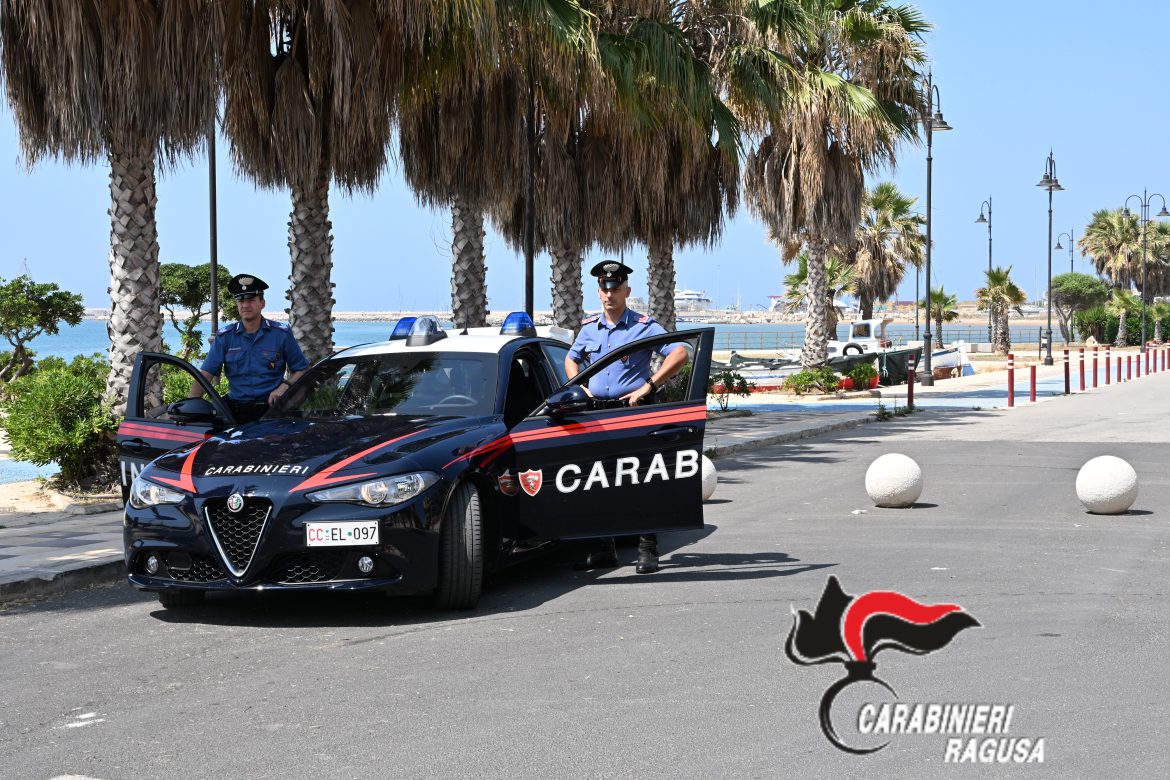 POZZALLO, CONTROLLI ANTI-DROGA DEI CARABINIERI DELLA COMPAGNIA DI MODICA: 1 ARRESTATO E 3 SEGNALATI