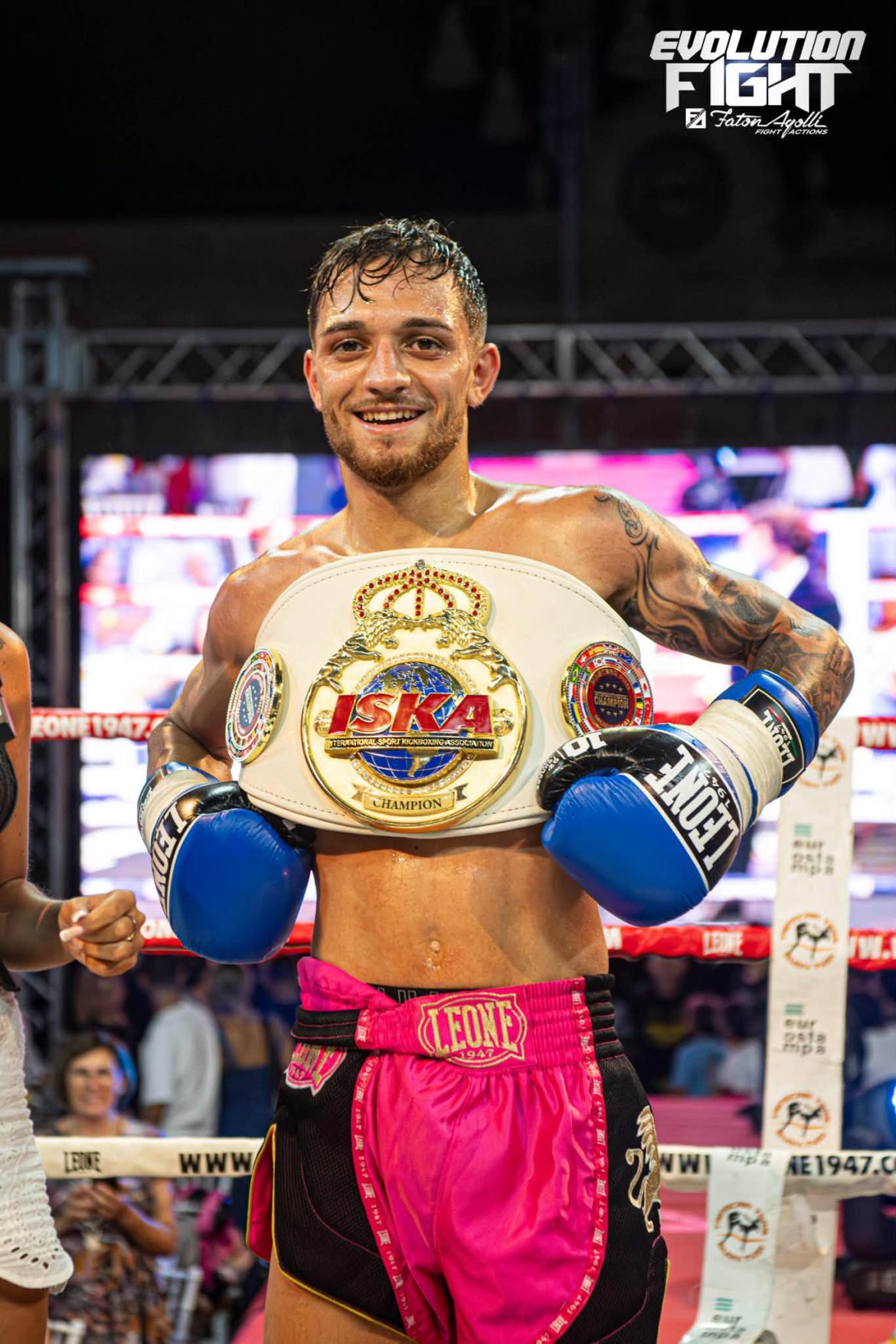 Evolution Fight da record: Faraoni batte Mambongo, Gennuso e Blandizzi si prendono le cinture le ISKA