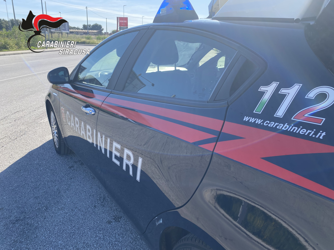 CARABINIERI FLORIDIA: ARRESTATO 22ENNE PER DETENZIONE A FINI DI SPACCIO DI SOSTANZE STUPEFACENTI