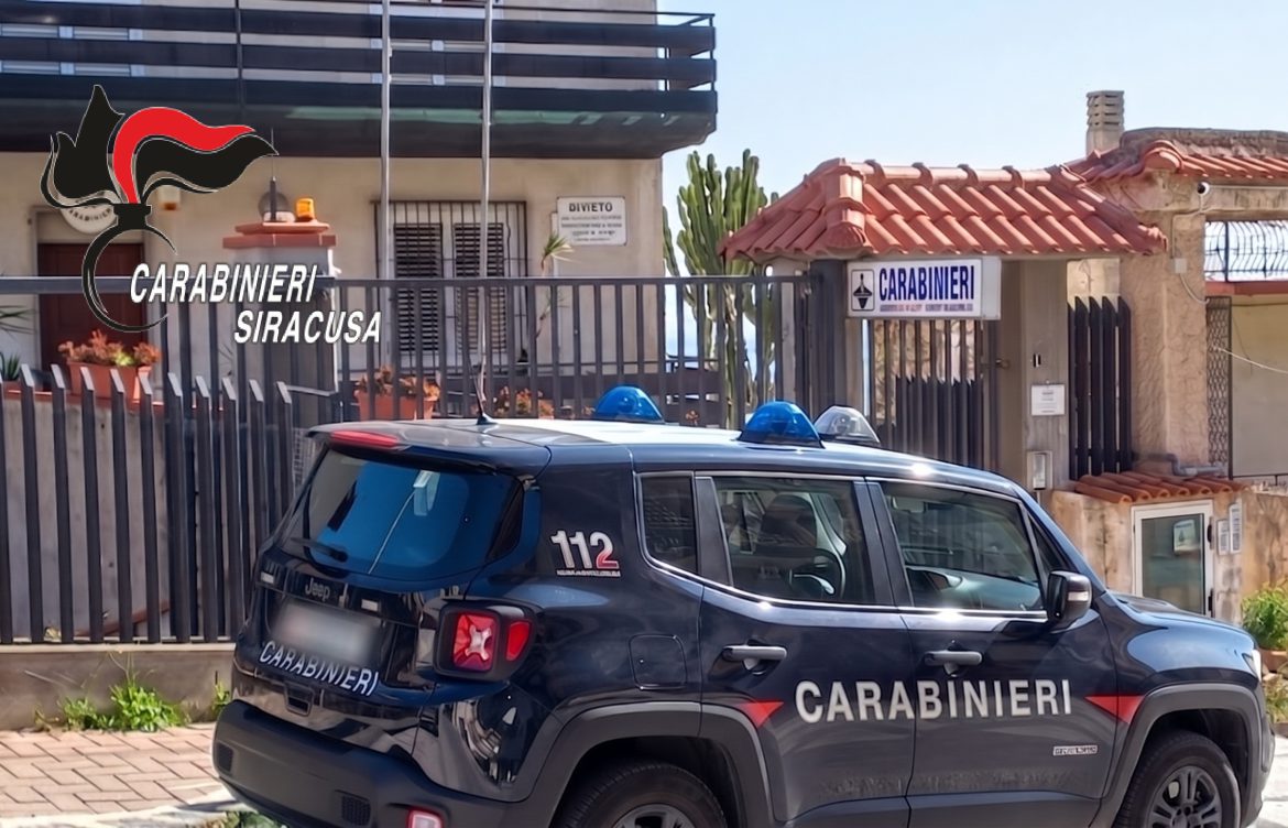 CARABINIERI AUGUSTA: ARRESTATI DUE UOMINI