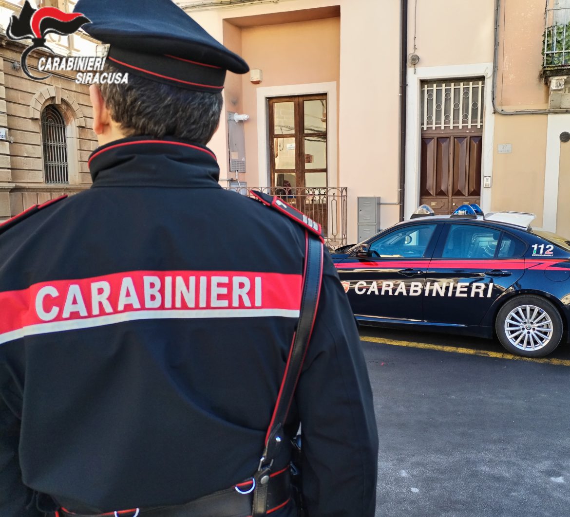 CARABINIERI FRANCOFONTE: DENUNCIATA 72ENNE PER DETENZIONE A FINI DI SPACCIO DI SOSTANZE STUPEFACENTI