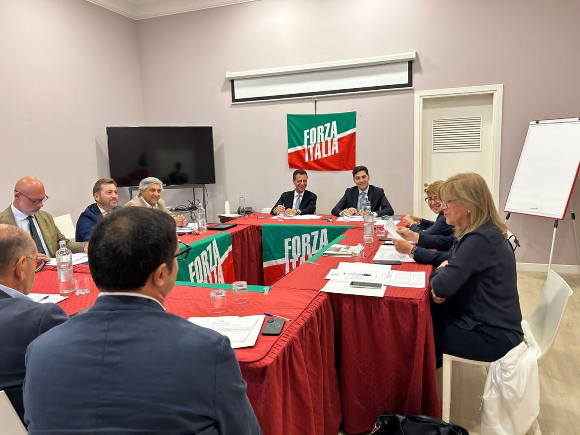 [Sicilia] Forza Italia. Minardo riunisce segretari, “nuova fase politica, credibilità si difende cambiando”